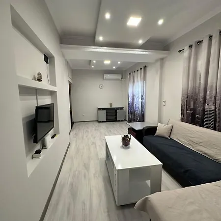 Apartment Deluxe *